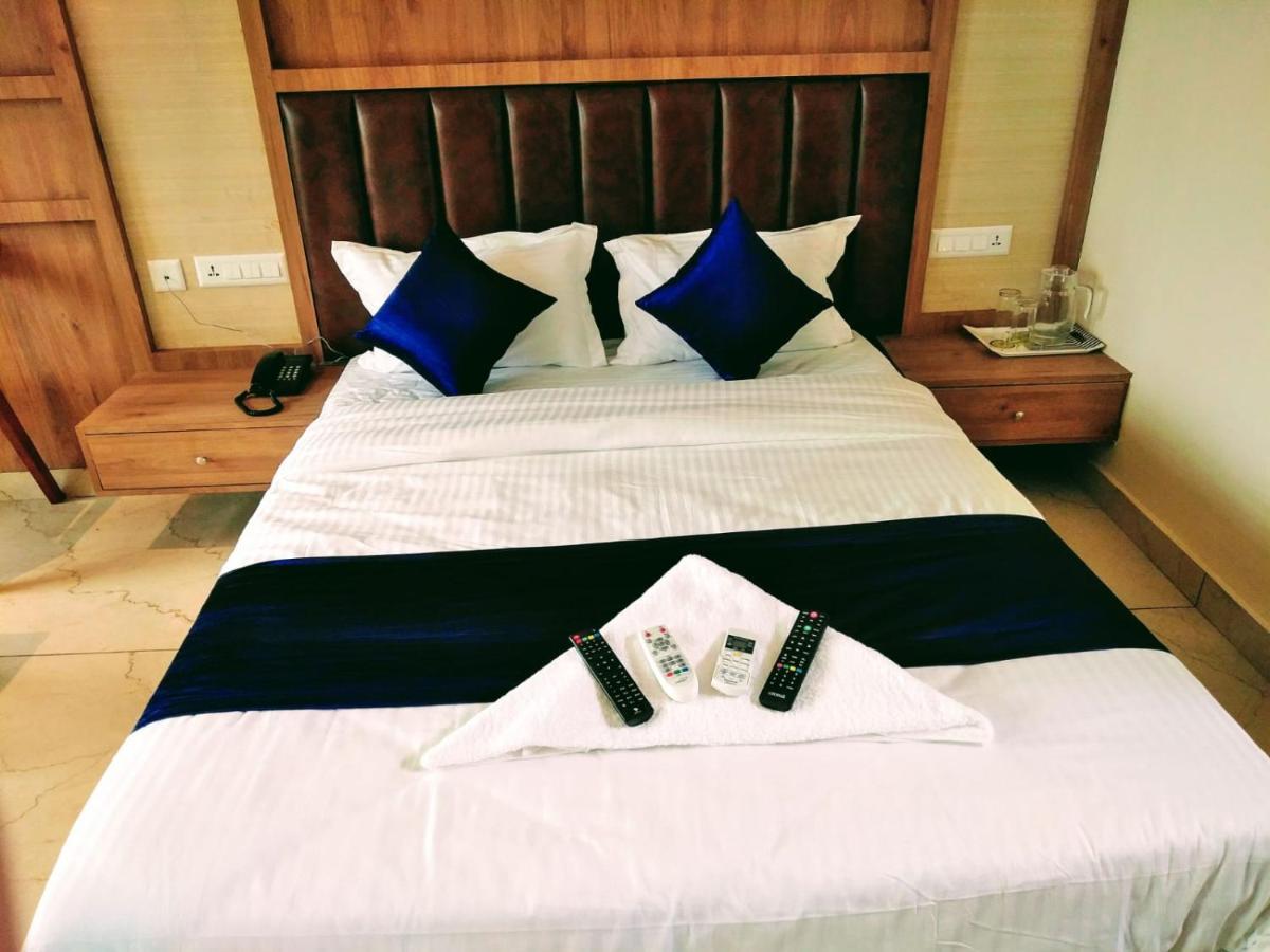 Cap Sports Center Hotel Nīleshwar Kültér fotó